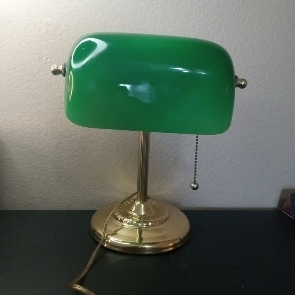 GORGEOUS VTG Brass 12" Pedestal Bankers Lamp with Emeraldite Shade